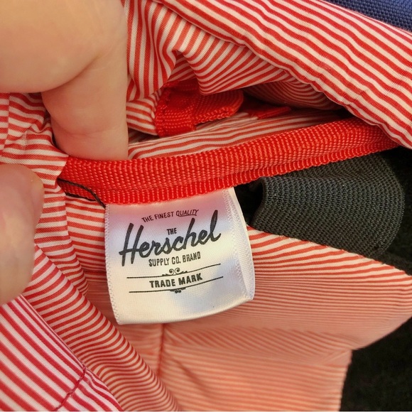 Herschel Supply Company Unisex Blue Little America Backpack. - Picture 4 of 15